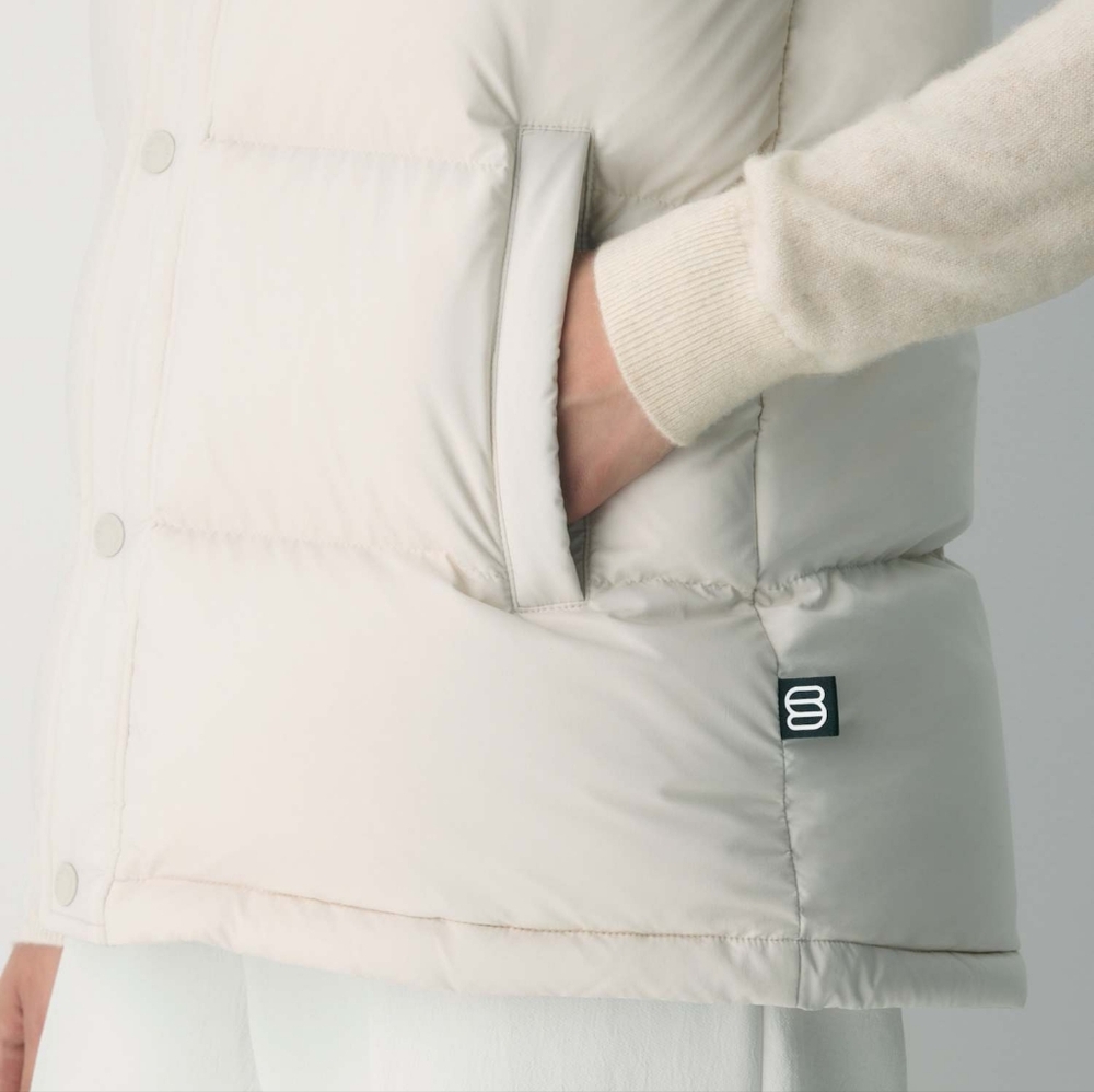 Aritzia The Super Puff™ LoHip Vest - cliMATTE™ - Picture 4 of 16